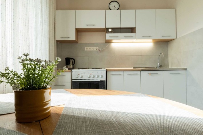 Оренда  1-кім. кв. з  ремонтом біля озера на вул. Ревуцького, 19/1 - фото 1