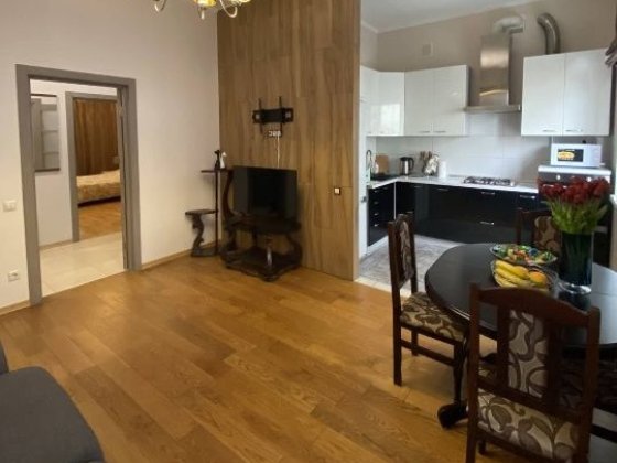 Трикімнатна оренда  на довгий строк Киев