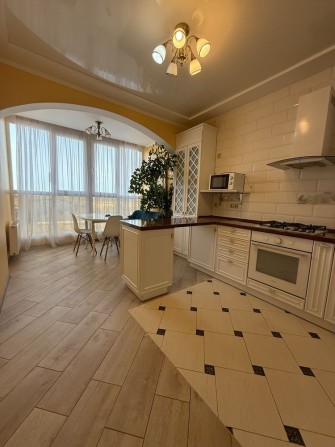 Велика 2к/квартира, 70 кв. м., ЖК «Кришталеві Джерела».м Теремки - фото 1