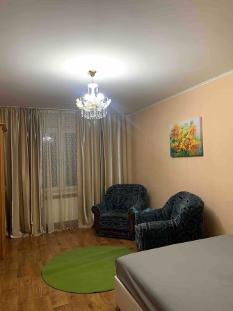 Господиня! ЖК "Навігатор",пр Балтійський,5  Оболонський р-н. - фото 1