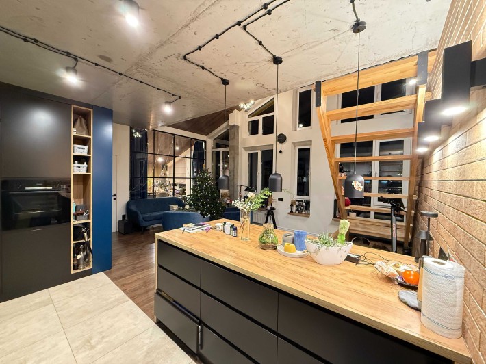 Здам 3 кімнатна квартира дворівнева вул.Березнева 16 ЖК Комфорт Таун - фото 1