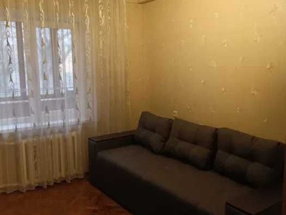 Оренда трикімнатної квартири біля м. «Лівобережна» — 10 хвилин пішки. Київ