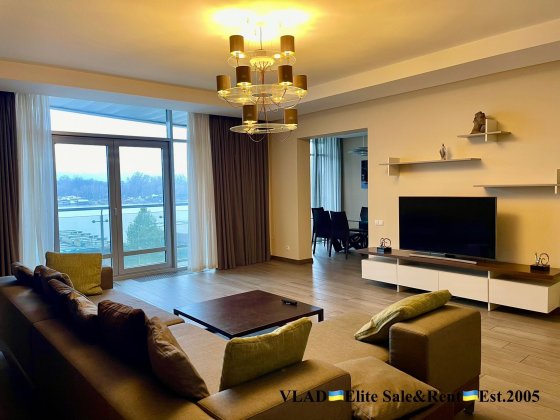 ЖК Преміум класу “Riviera Riverside”, вул. Р.Окіпної 18. Вид на Дніпро Киев