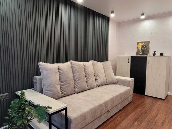 Затишна 1-к. квартира 44м2 з балконом в  ЖК "Республіка" Киев