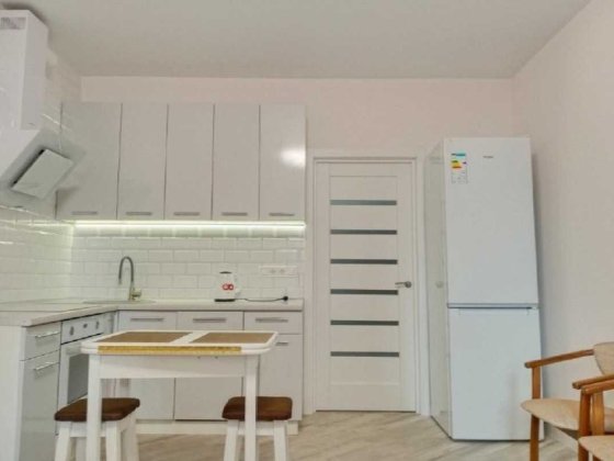 Оренда 1 кімн. студія  вул. Каховска 62-а, 11 пов., Вільна !! Киев