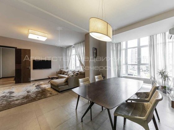 Аренда 2х комн ЖК Новопечерские Липки 90м2 Верхогляда Драгомирова Киев