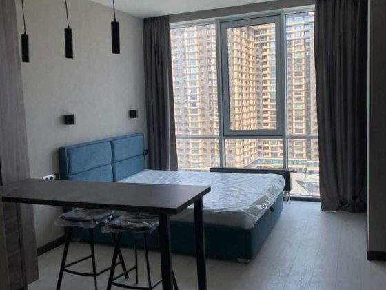 В БУДИНКУ ГЕНЕРАТОР, 1 кім квар., по вул. Левка Лук'яненка Київ