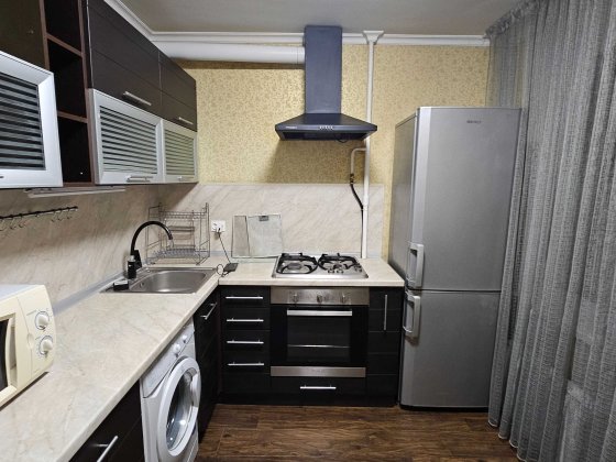 Сдам 1-кімнатну Русанівка! Ентузіастів! Генератор Київ