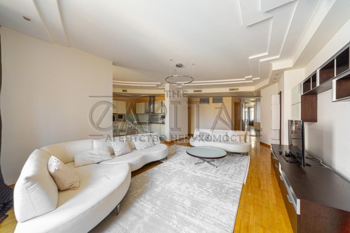 Оренда 3к/квартира з сауною/Центр 3й поверх/5 хвилин до метро - фото 1