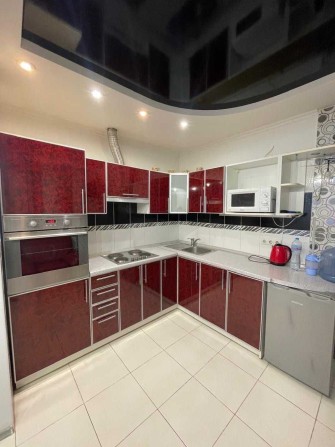 Здам гарну 2х квартиру, вул. Ахматовоі, Позняки - фото 1