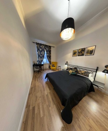 Квартира в центрі по вул. Валова - 3 кімнати - фото 1