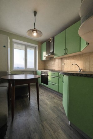 Простора 4-кімнатна квартира біля центру — ідеально для великої сім’ї - фото 1