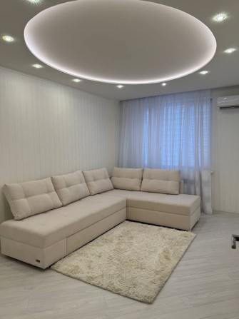 Сдам 1комн квартиру м. Дворец Спорта в новострое - фото 1