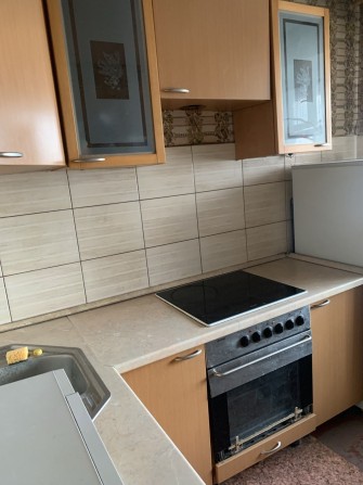 Сдам 1 кв метро Левада Таврия Гагарина Можно военных.  4000 гр. - фото 1