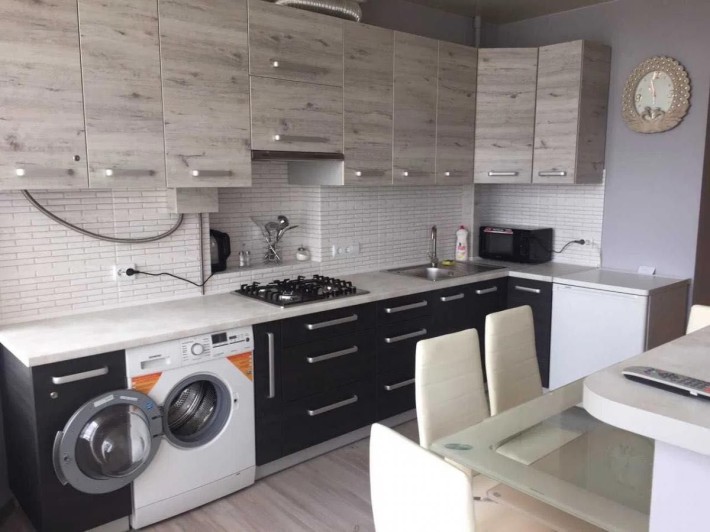 Оренда 1 кімнатної + кухня студія вул Роксоляни - фото 1