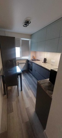 сдам новую 2 комнатную квартиру - фото 1