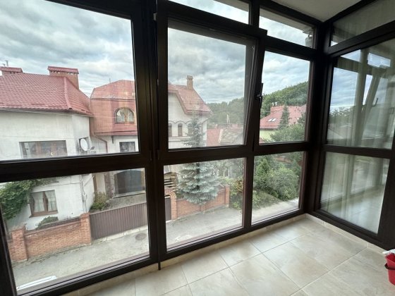 Оренда 3-кімнатна квартира в малоквартирній новобудові поряд з парком Львов