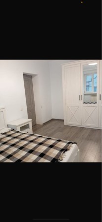 Сдам квартиру  центр 3 комнаты - фото 1