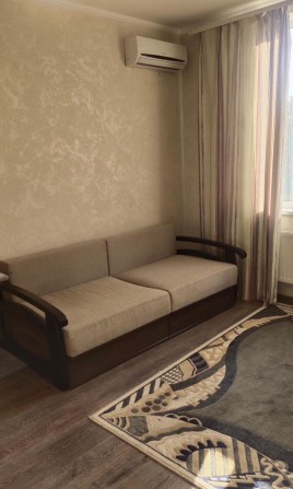 8500гр.От хозяина.1 секция Сдам в Альтаире 1 ком.квартиру - фото 1