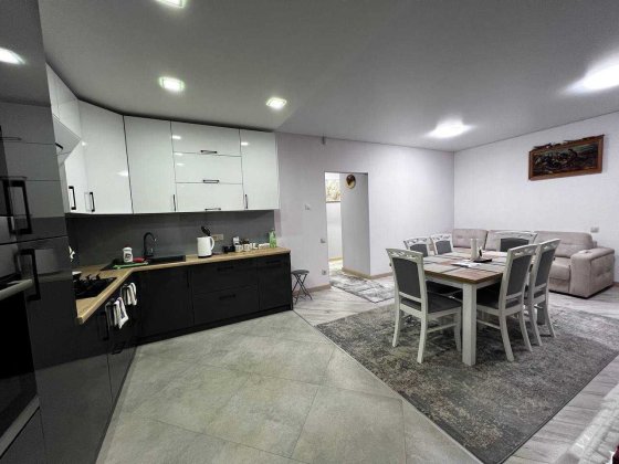 Оренда 2-кімнатної квартири з кухнею-студією Сихівський район Львів