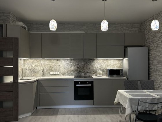 1комн Каманина 45 жемчужина низкий этаж, без выселения на лето Одеса