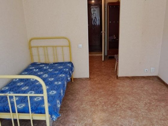 Продаю 1 комнату  в Корабельном р-н.  Океановская 1 б. 4200дол. 2 этаж Николаев