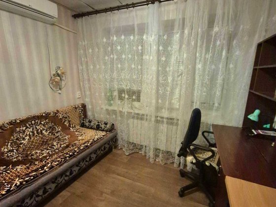 Продам комнату недорого м. Академика Павлова Харьков