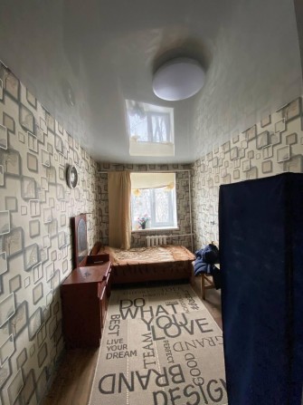 Продам ізольовану гостинку, станція метро Армійська, вул. Ощепкова, 8 - фото 1