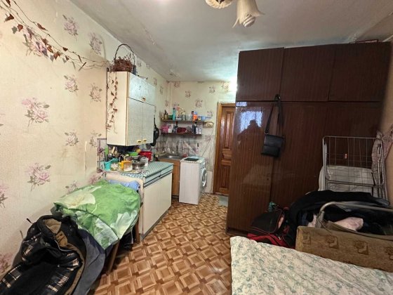 Продам 1 кімнатну гостинку 10 хвилин метро Індустріальна (Пролетарська Харьков