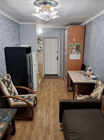 Продам комнату 14 метров со своей водой возле парка - фото 1