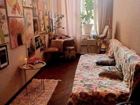 Комната 10.5 м2 на Нежинской. Центр, высокие потолки.