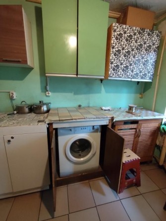 Комната в коммуне на Черемушках.Ул. Космонавтов.(222-095) - фото 1