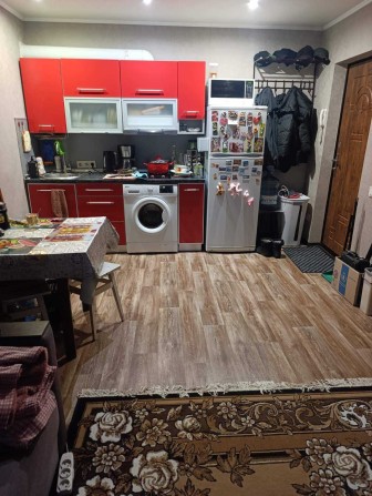 Продам 3 кімнати в будинку готельного типу (Аеропорт) - фото 1