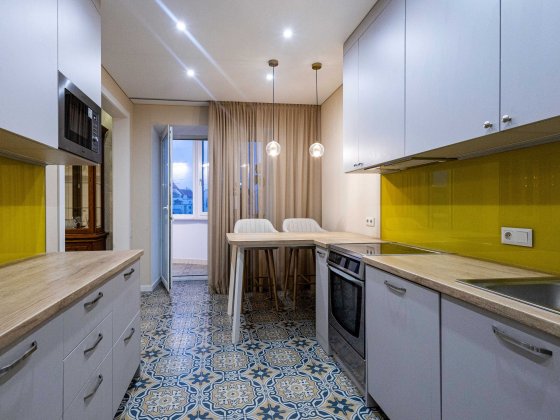 Оренда 3-х кімнатної квартири В. Івасюка 20Б Киев