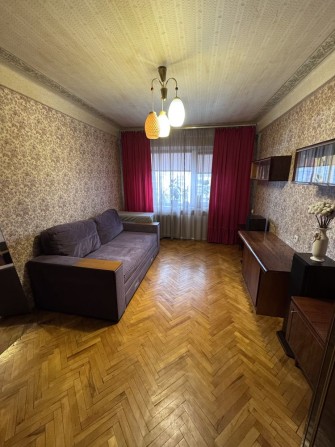 Здається в 3-кімнатній квартирі 2 кімнати ( спальня та зал) - фото 1