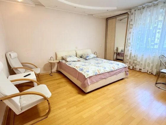 Здам 1-кімнатну квартиру біля м. Палац Україна. Вул. Антоновича Київ