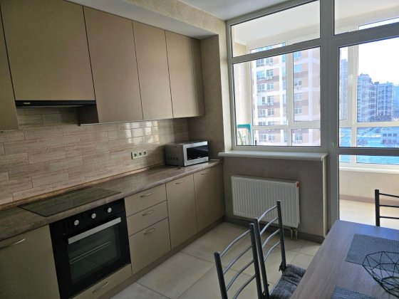 Однокімнатна, євроремонт, проспект Європейського Союзу 41д Київ