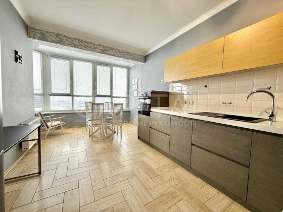 Оренда 1кім квартири ГЕНЕРАТОР в буд Вид на озеро Дуже тепла квартира Київ