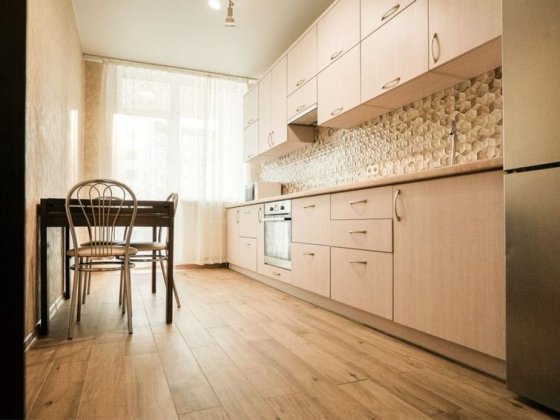 Оренда однокімнатної квартири. Драгоманова 2а Киев