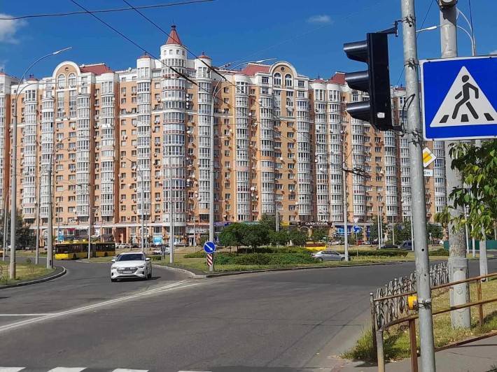 Сдам в аренду 4-х комнатную квартиру. - фото 1