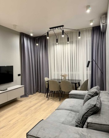 Печерськ Центр Лейпцизька Драгомірова Липки Верхогляда Французький - фото 1