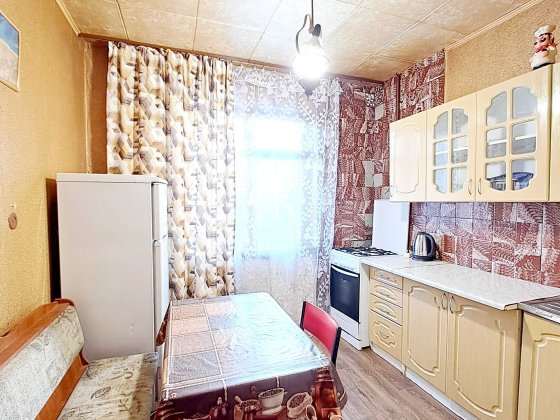 Героїв Дніпра 32Б, оренда 2-к квартири, метро Героїв Дніпра, є газ! Киев