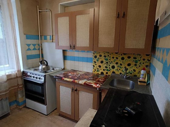 Оренда 3 к. квартири Л. Каденюка 20. м. Чернігівська 15 хвилин. Киев