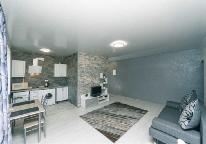 Оренда 2-кімнатної квартири на проспекті Соборності 4 - фото 1