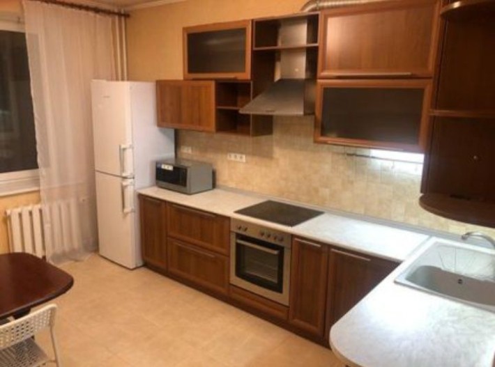 Двокімнатна, Бажана 10 - фото 1