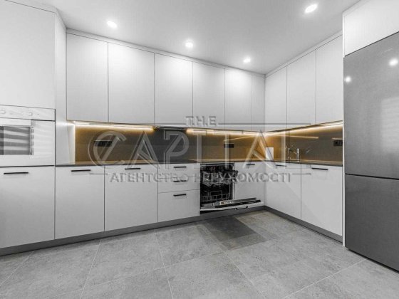 з ТЕРАСОЮ квартира на  Проспекті Івасюка 24 перша здача парк Наталка Киев