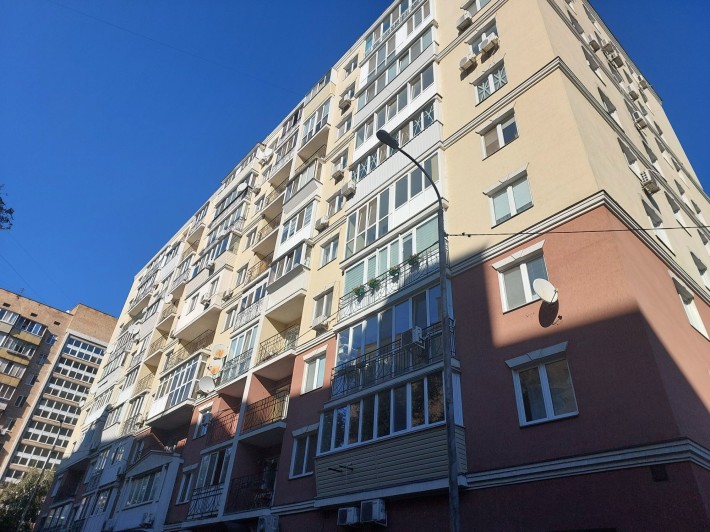 Здам в оренду 2х кімнатну квартиру Сірецька 32 - фото 1