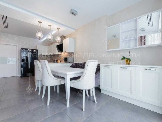 Оренда 4-к квартири 116м2 ЖК Новопечерські Липки - Верхогляда Киев