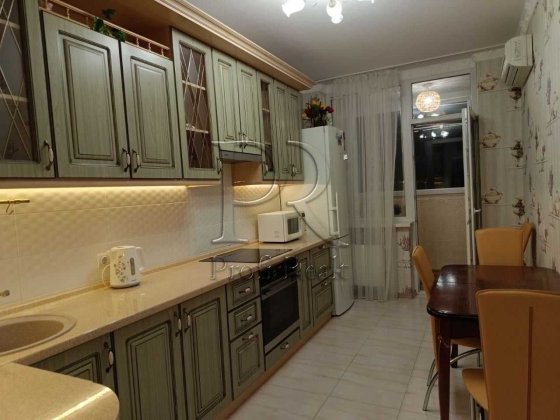 Оренда 1 к кв Драгоманова 2 А , м Позняки , є генератор Київ