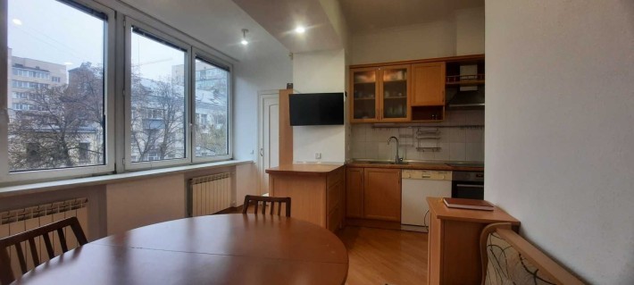 Оренда 2х кімнатної квартири в самому центрі Києва вул Івана Мазепи 14 - фото 1